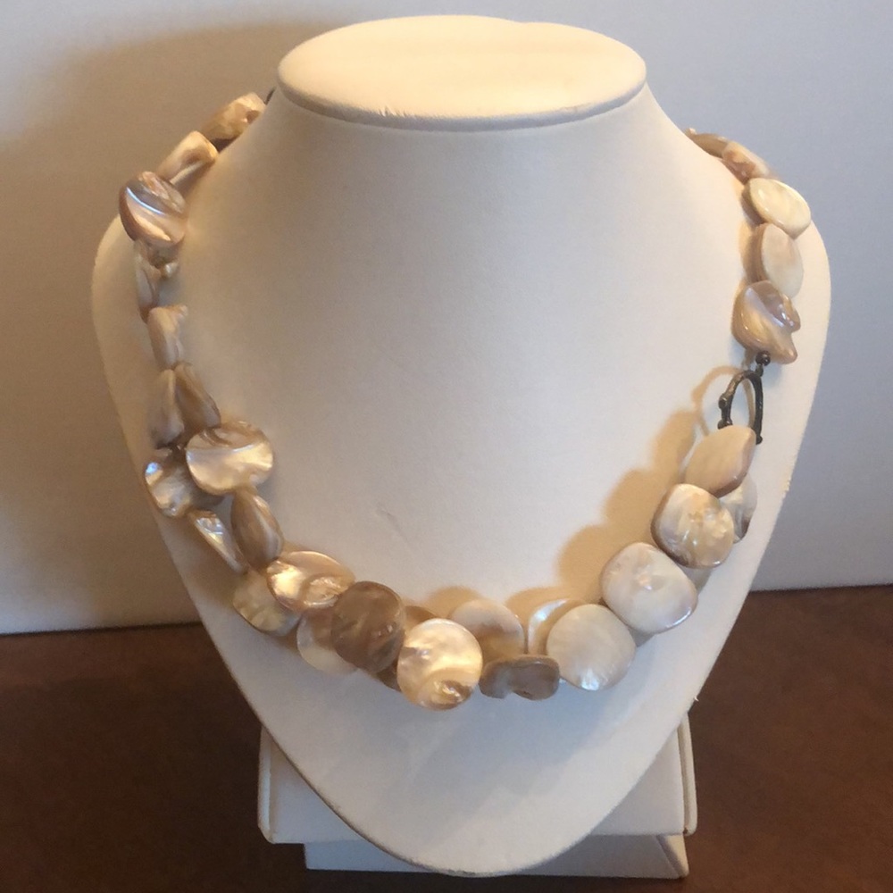 Shell layered necklace